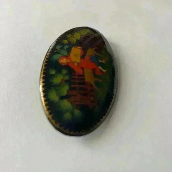 Vintage Russian Palekh Lacquer Brooch Pin Hand Painted Folk Art - Picture 6 of 7